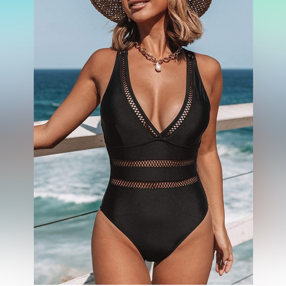 Beachsissi V neck swimsuit black size M NWT